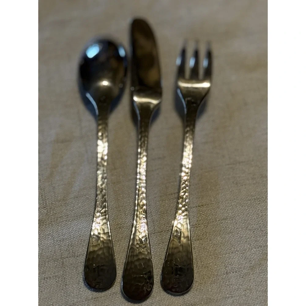 Ginkgo Helmick Hammered 18/10 Stainless Steel Flatware Set - High Quality 30 Pc